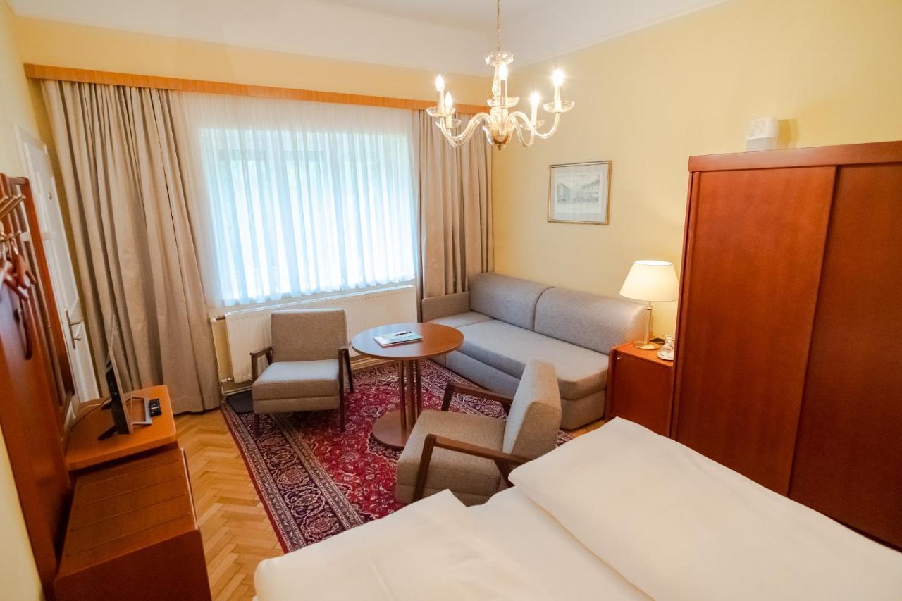 Pension Elfy Баден Екстер'єр фото